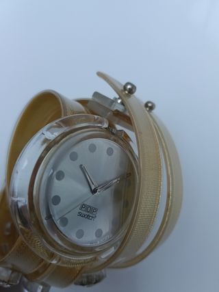 Orologio Swatch POP con bracciale dorato