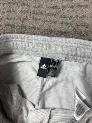 ¡¡OFERTA!! Talla S Pantalón Adidas Gris