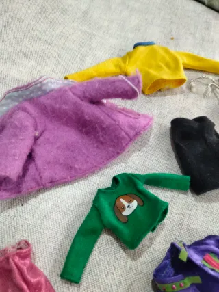 Conjunto di bambole Bratz e Monster High con accessori