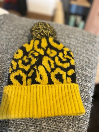 Gorro de invierno con pompón