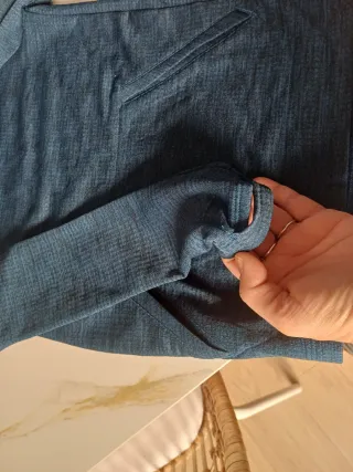 Jersey azul con capucha