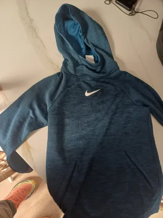 Jersey azul con capucha