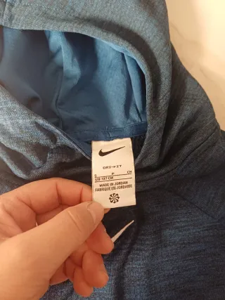 Jersey azul con capucha