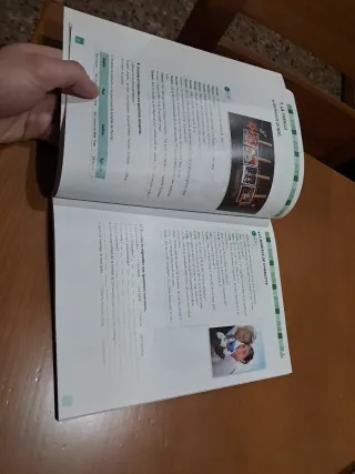 Vocabulaire en dialogues - Niveau débutant - Li...