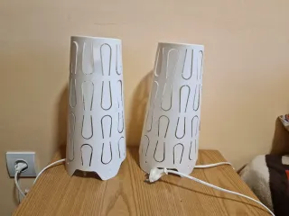 Lámparas de mesita de noche blancas