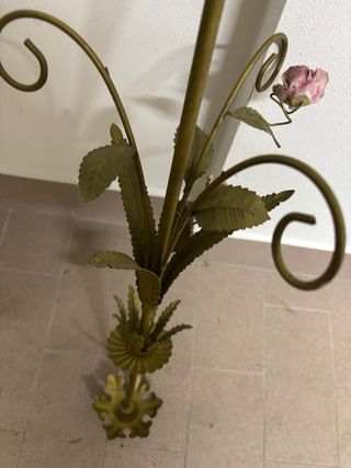 Struttura lampadario ferro battuto oro e rosa