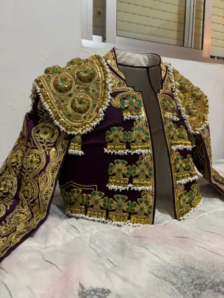 Traje de Torero Bordado Morado
