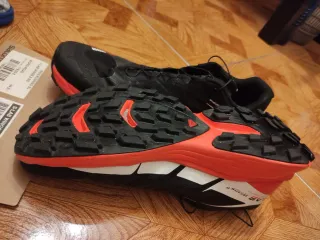 Salomon S-Lab Wings 8 SG Trail Running