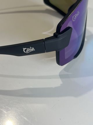 Gafas de sol pantalla azul y morado