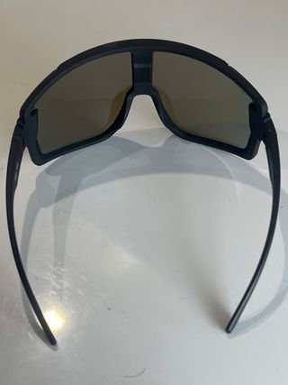 Gafas de sol pantalla azul y morado