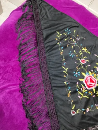 Mantón Manila Bordado Pico Multicolor