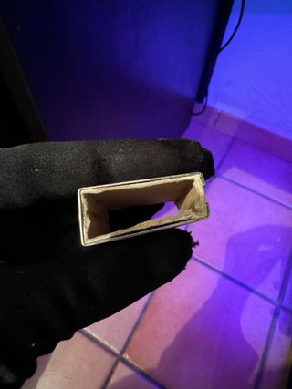 Antica custodia per fiammiferi in metallo