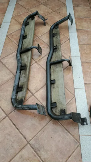 Estriberas Nissan Terrano