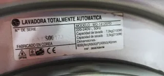 Lavadora secadora LG Direct Drive averiada casi re