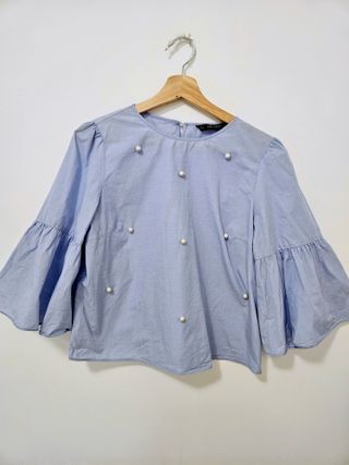 Blusa Zara con perlas Talla L