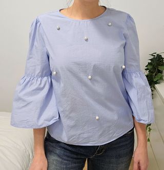 Blusa Zara con perlas Talla L