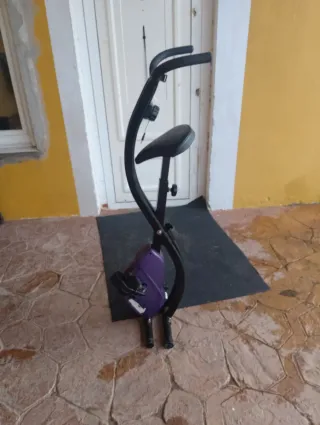 Bicicleta Estática Morada