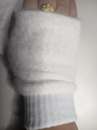 Guantes sin dedos blancos