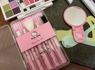 Trucco e pennelli Hello Kitty