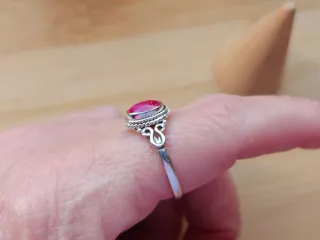 Anillo Plata y Rubí Ovalado TALLA  17