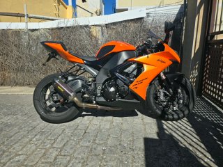 Kawasaki ZX10R AÑO 2010