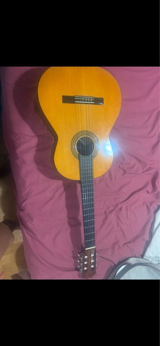 Guitarra Española Clásica con su funda