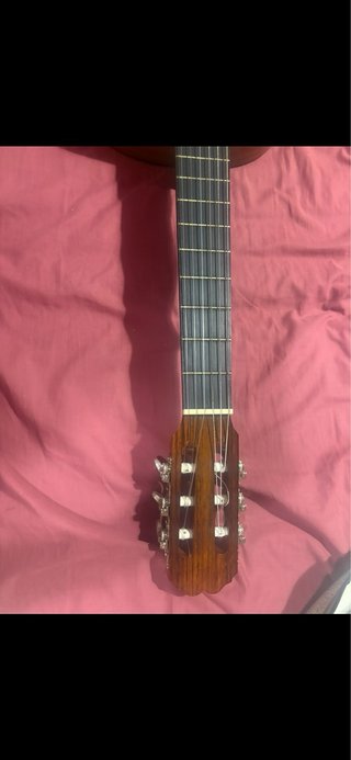 Guitarra Española Clásica con su funda