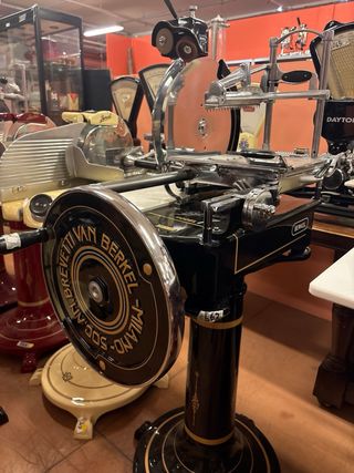 Affettatrice berkel a volano mod.7