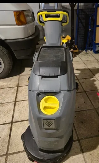 Fregadora Karcher BD 43/25 C Profesional