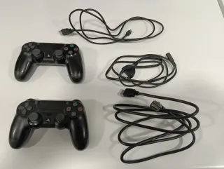 PS4 1TB + 2 Mandos + HDMI