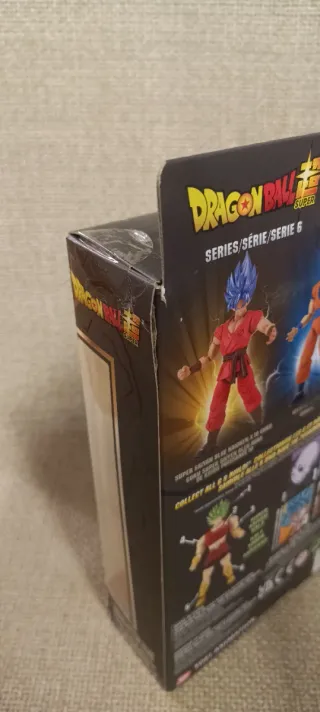 Caja Dragon Stars Goku Super Saiyan Blue Kaioken