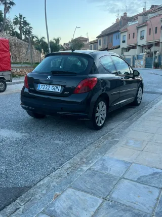 Peugeot 207 1.6i THP