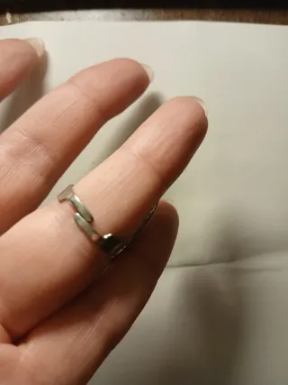 Anello Zigzag Bianco e Nero Regolabile