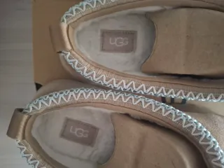 UGG Tazz II Sand