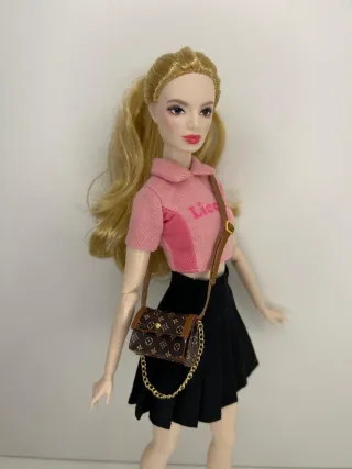 Borsa a mano artigianale per bambola Barbie