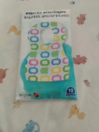 Baberos Desechables Deliplus Manzanas 10 Unidades