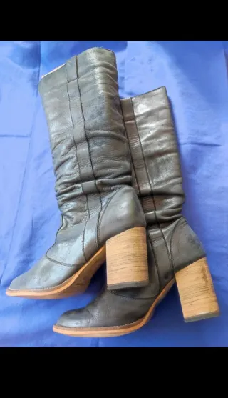 Botas caña alta de piel