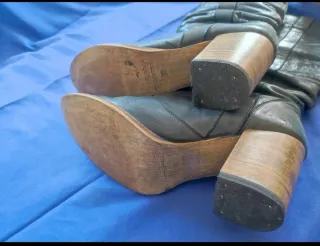 Botas caña alta de piel