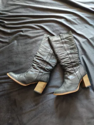 Botas caña alta de piel