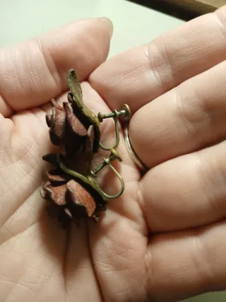 Orecchini fiore marrone e verde