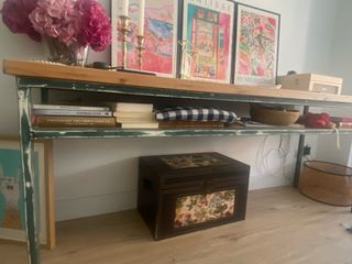 Mesa de jardín restaurada madera y metal