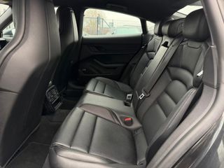 Porsche Taycan 530CV 2021