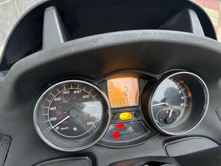 Piaggio MP3 500 Sport con maleta