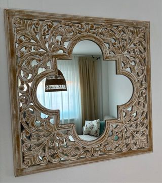 Espejo de pared tallado madera