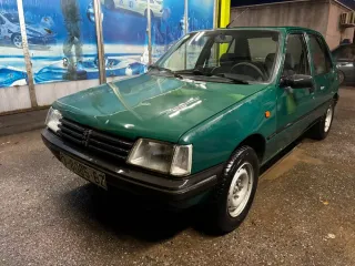Peugeot 205 1998