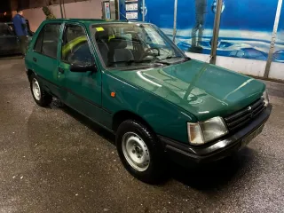 Peugeot 205 1998