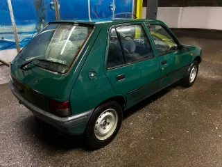 Peugeot 205 1998