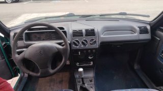 Peugeot 205 1998