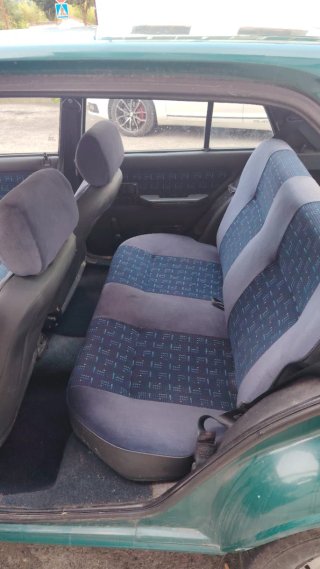 Peugeot 205 1998
