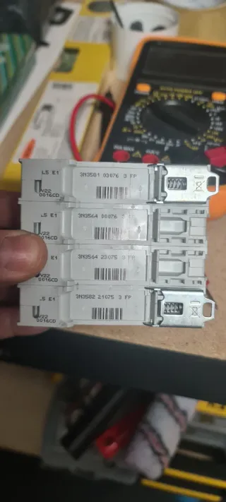 Interruptor automático Hager MUN 416A